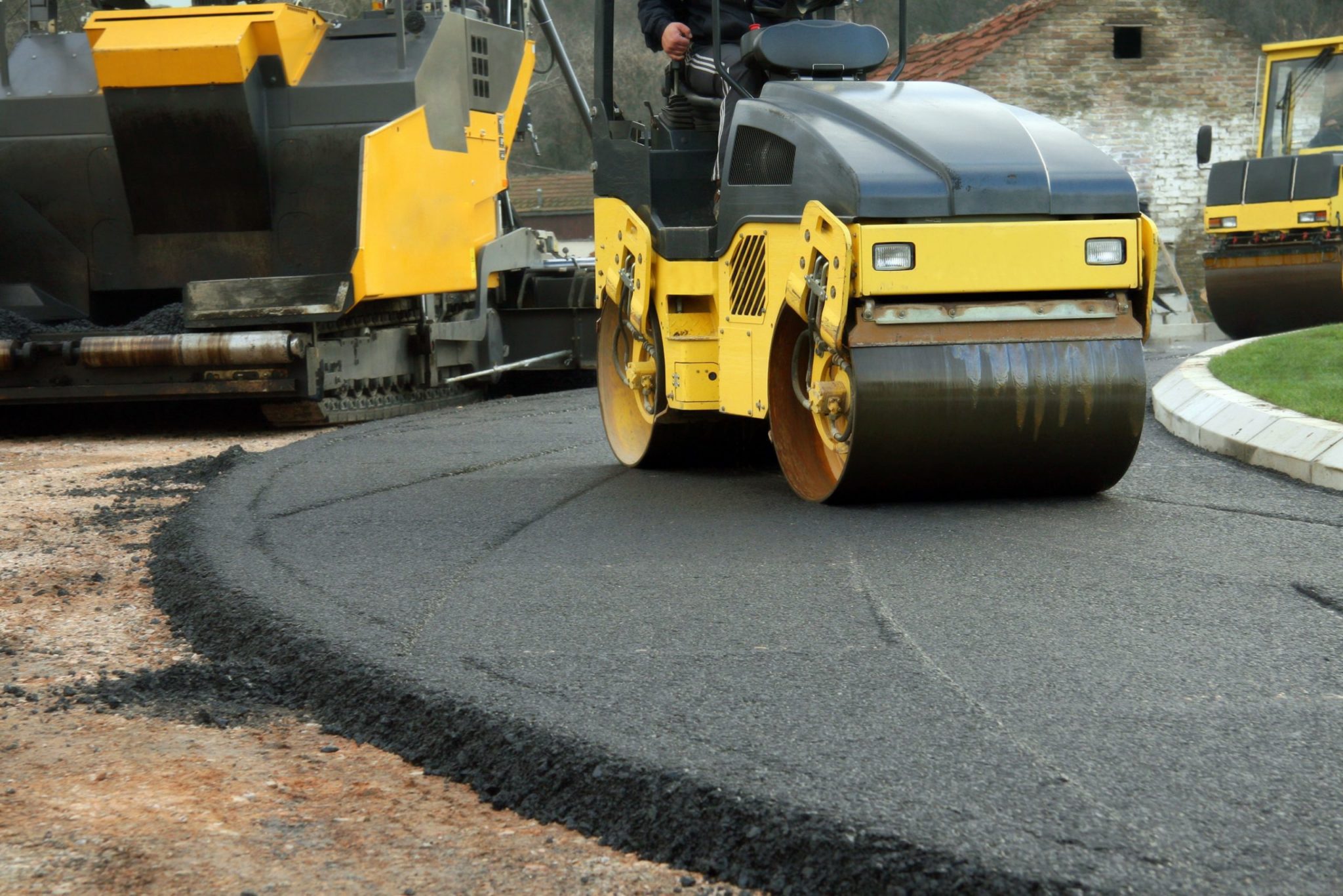 Асфальтирование дорог и территорий 